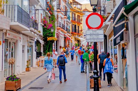 marbella shopping outlet